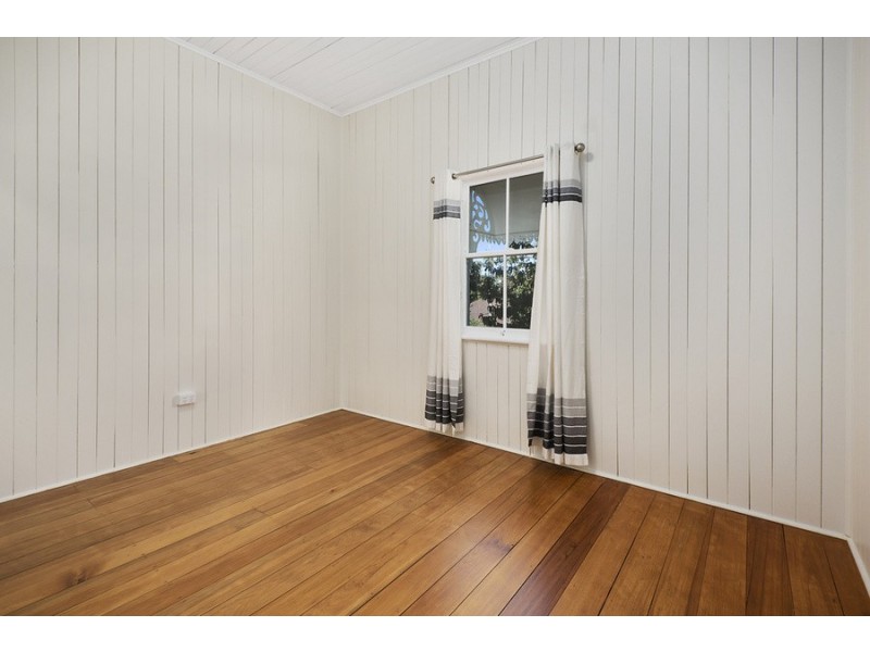 50 Jellicoe Street, Mount Lofty QLD 4350