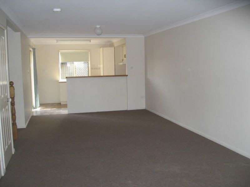 2/2 Gabrielle Street, Darling Heights QLD 4350