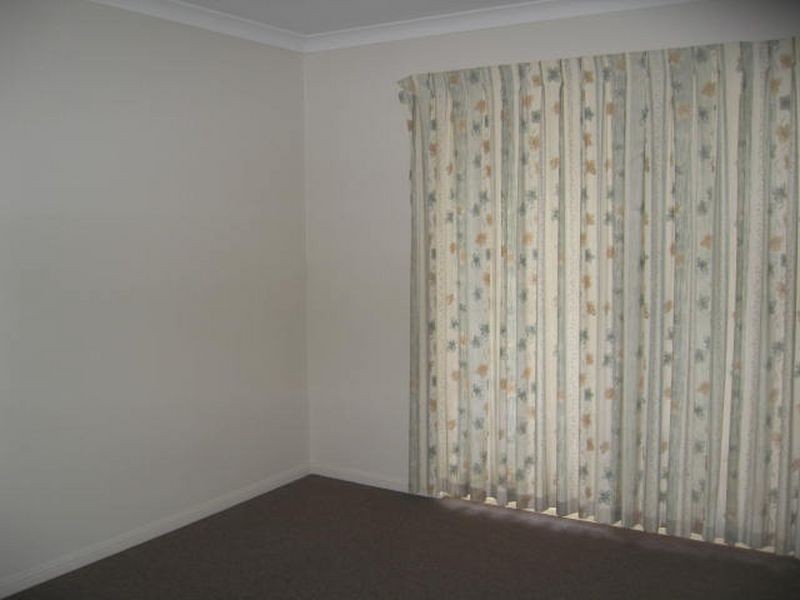 2/2 Gabrielle Street, Darling Heights QLD 4350