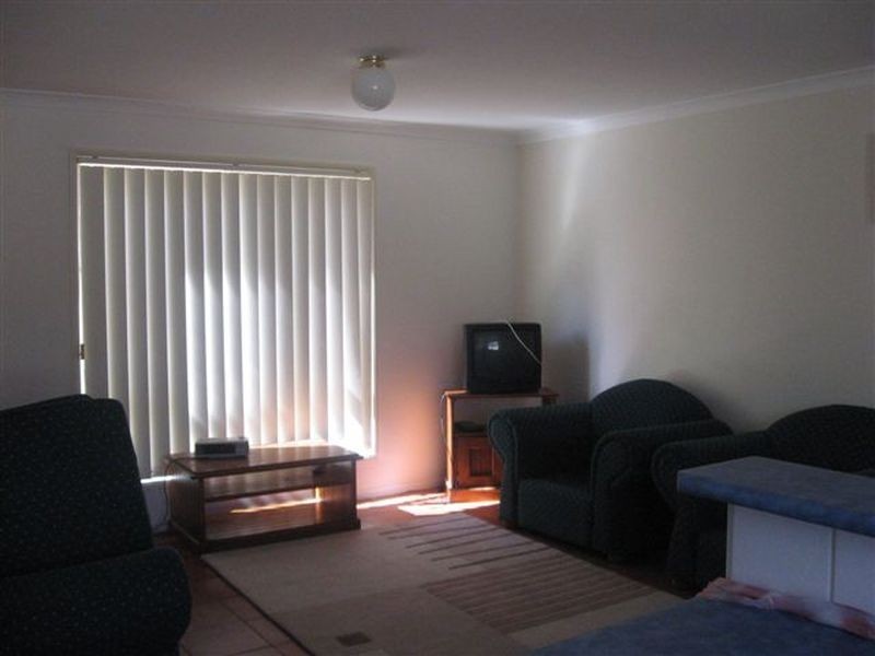 1/394 West Street, Kearneys Spring QLD 4350