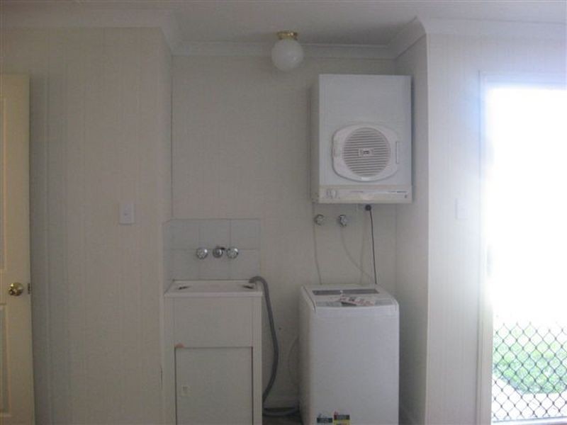 1/394 West Street, Kearneys Spring QLD 4350