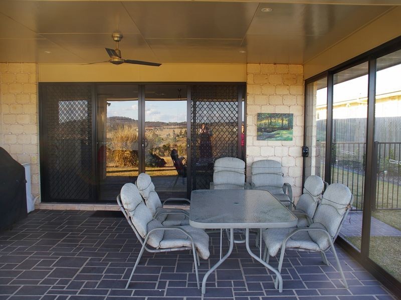 14 Cinnamon Drive, Glenvale QLD 4350