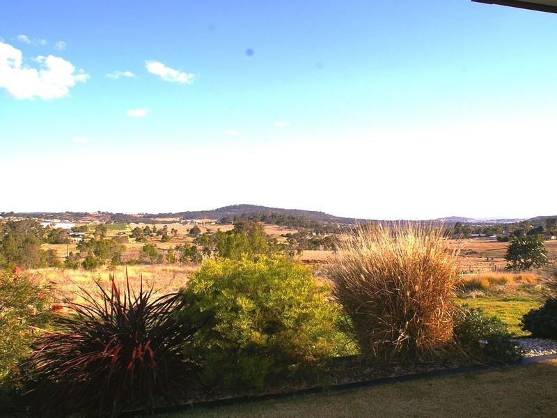 14 Cinnamon Drive, Glenvale QLD 4350