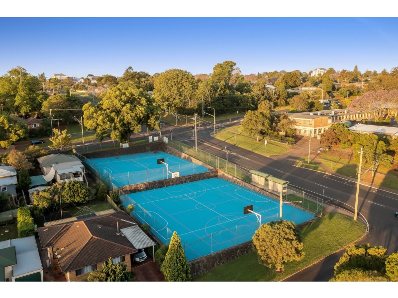 56 James Street, Rangeville QLD 4350