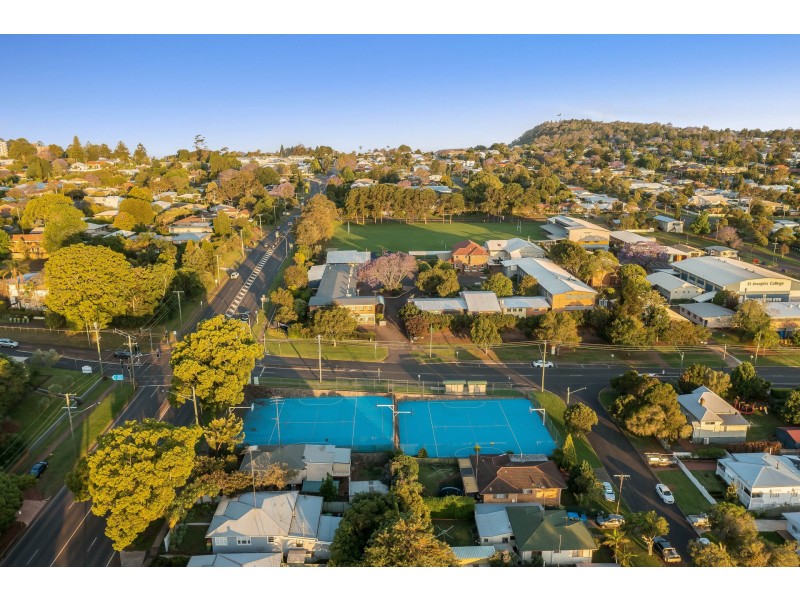 56 James Street, Rangeville QLD 4350