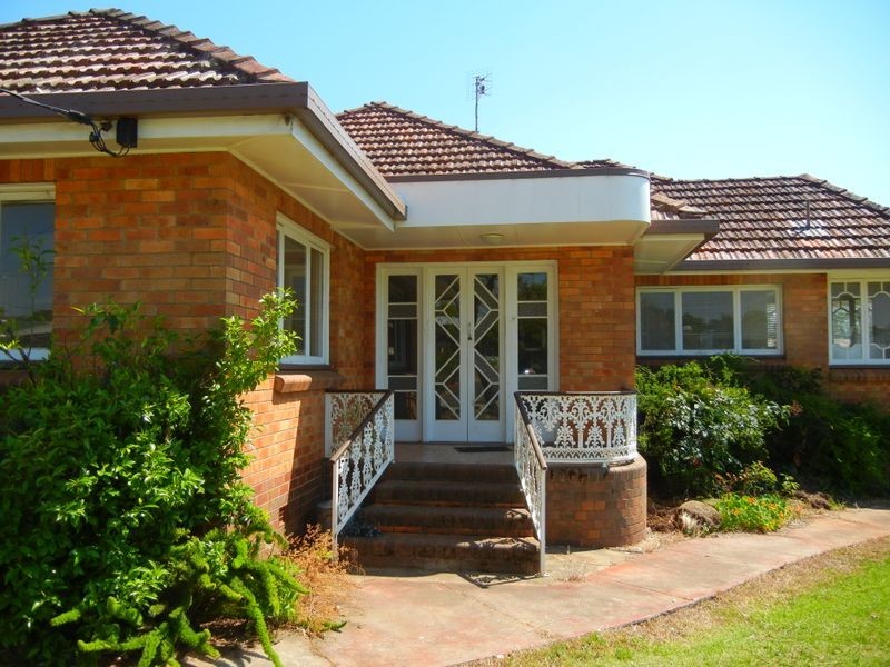 9 Goggs Street, Toowoomba City QLD 4350