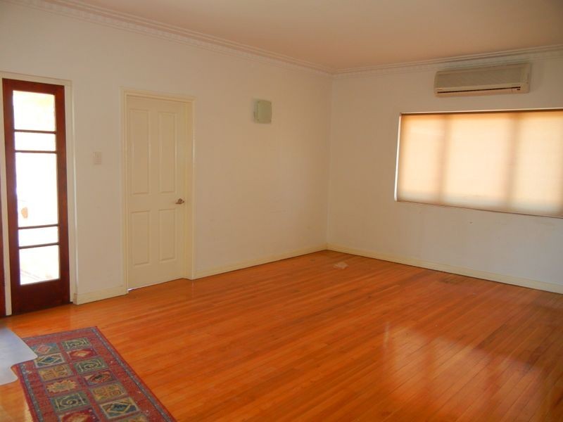 9 Goggs Street, Toowoomba City QLD 4350