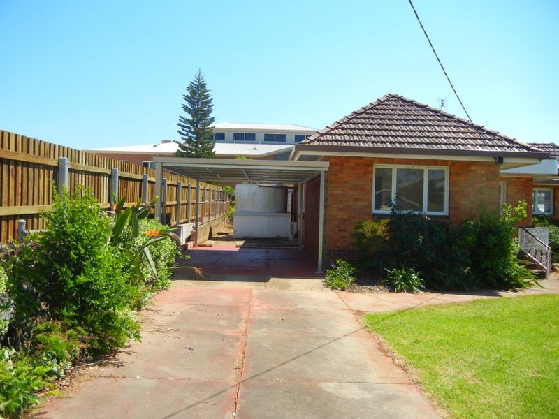 9 Goggs Street, Toowoomba City QLD 4350