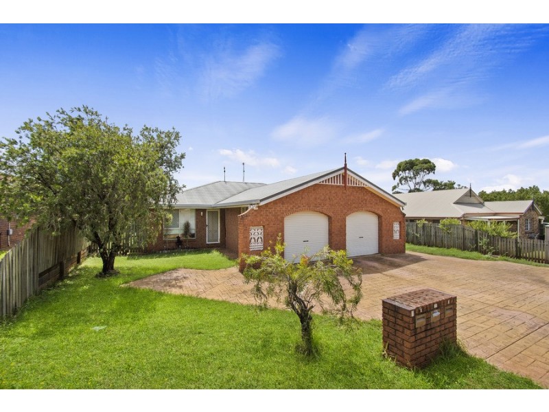 1/3 Gabrielle Street, Kearneys Spring QLD 4350