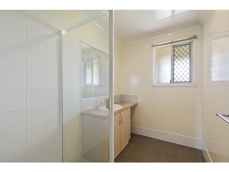 1/3 Gabrielle Street, Kearneys Spring QLD 4350