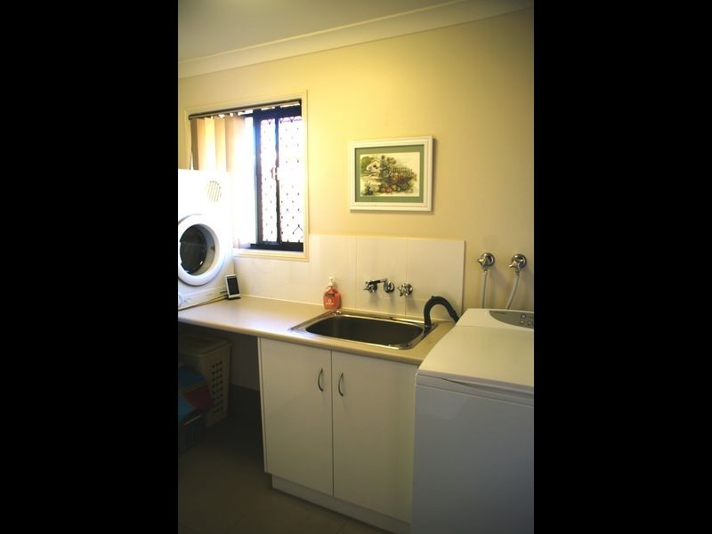 14 Cinnamon Drive, Glenvale QLD 4350