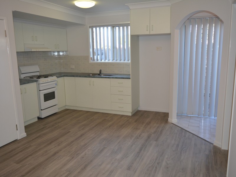 3/33 Helen Street, Newtown QLD 4350