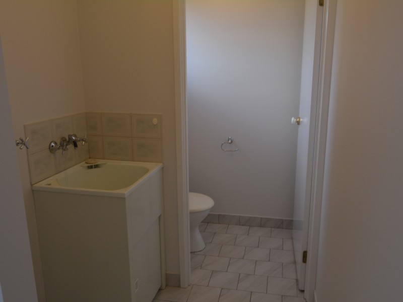 3/33 Helen Street, Newtown QLD 4350