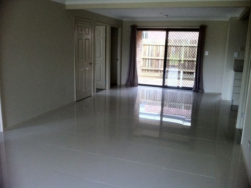 2/7 Amity Court, Glenvale QLD 4350