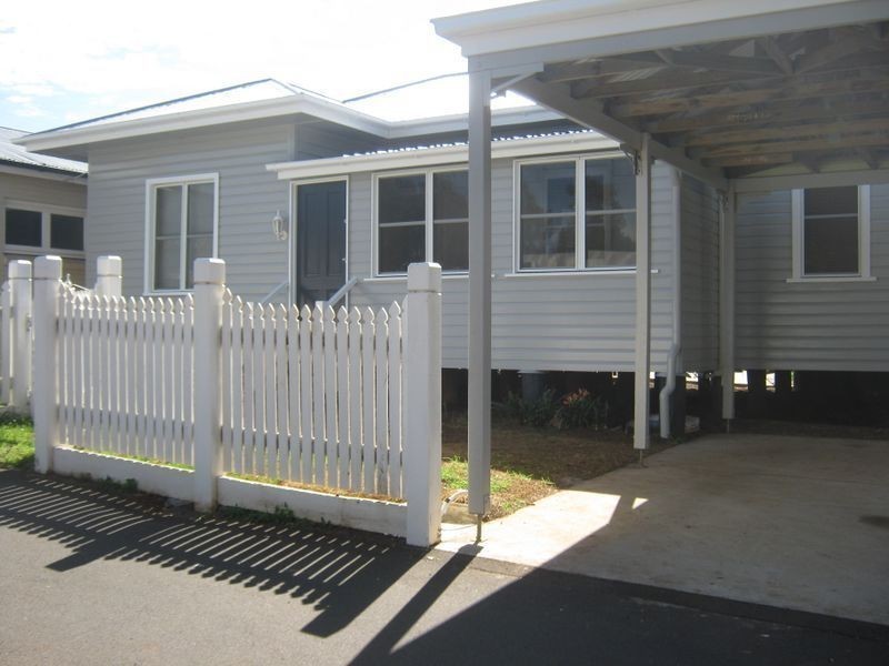 23 Taylor Street, Newtown QLD 4350