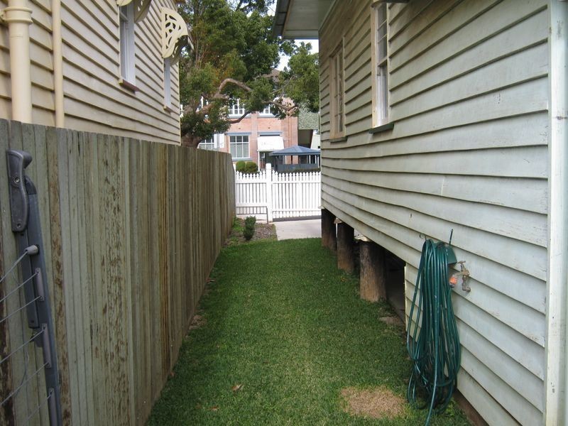 23 Taylor Street, Newtown QLD 4350