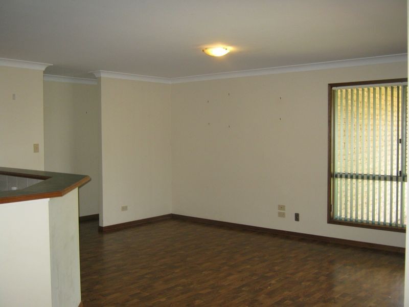 6 Saratoga Close, Wilsonton QLD 4350