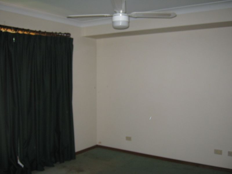 6 Saratoga Close, Wilsonton QLD 4350