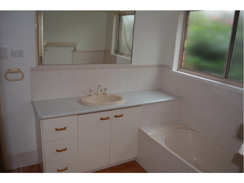 18 Kayser Court, Darling Heights QLD 4350