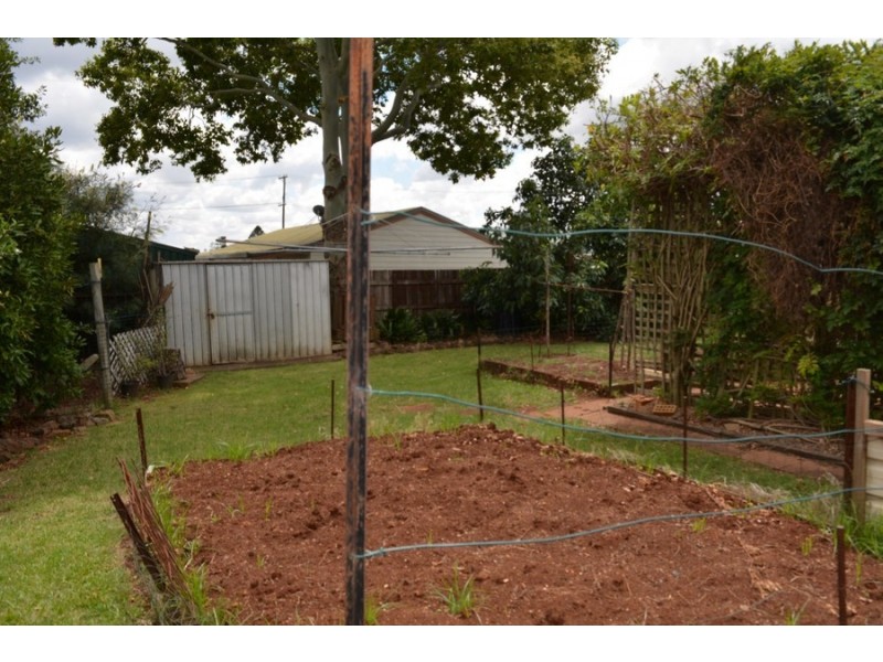 11 Sharon Court, Darling Heights QLD 4350