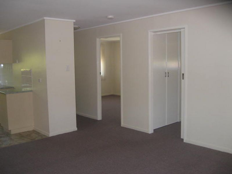 1/64 Hoey Street, Kearneys Spring QLD 4350