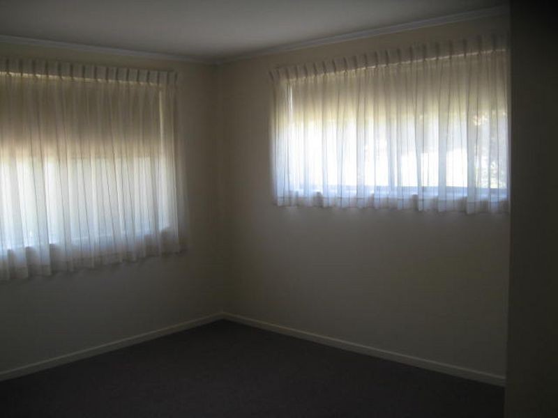 1/64 Hoey Street, Kearneys Spring QLD 4350