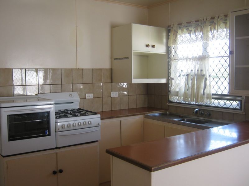 33 Weetwood Street, Newtown QLD 4350