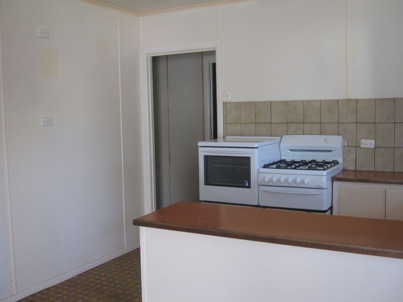 33 Weetwood Street, Newtown QLD 4350