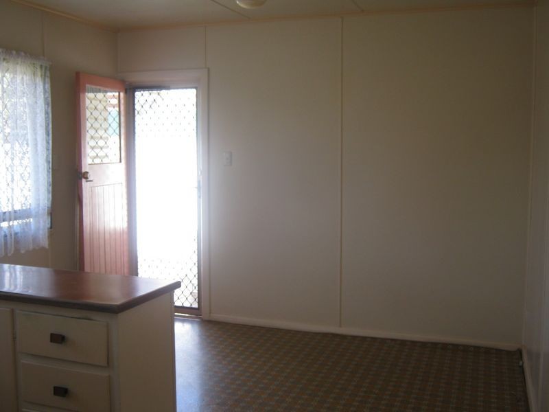 33 Weetwood Street, Newtown QLD 4350