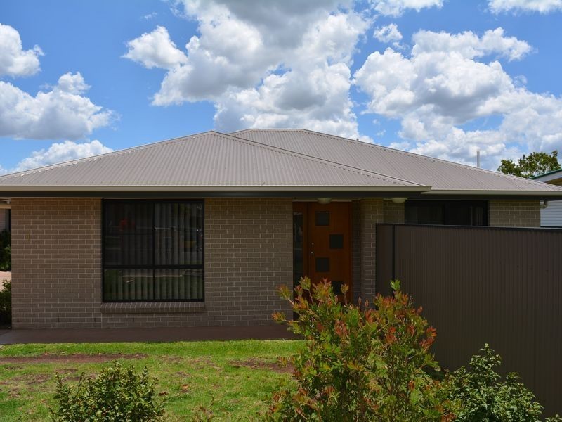 1/41 Gordon Avenue, Newtown QLD 4350