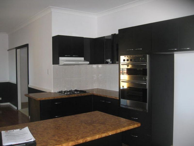299 South Street, Harristown QLD 4350