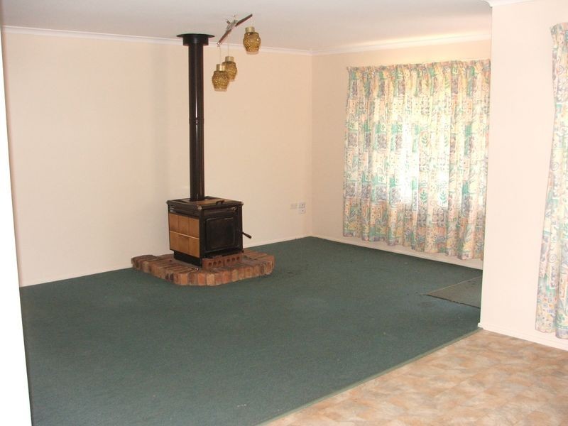 390 Hume Street, Kearneys Spring QLD 4350