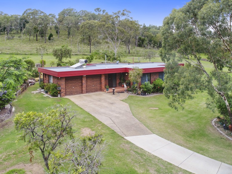 8 Troys Road, Torrington QLD 4350