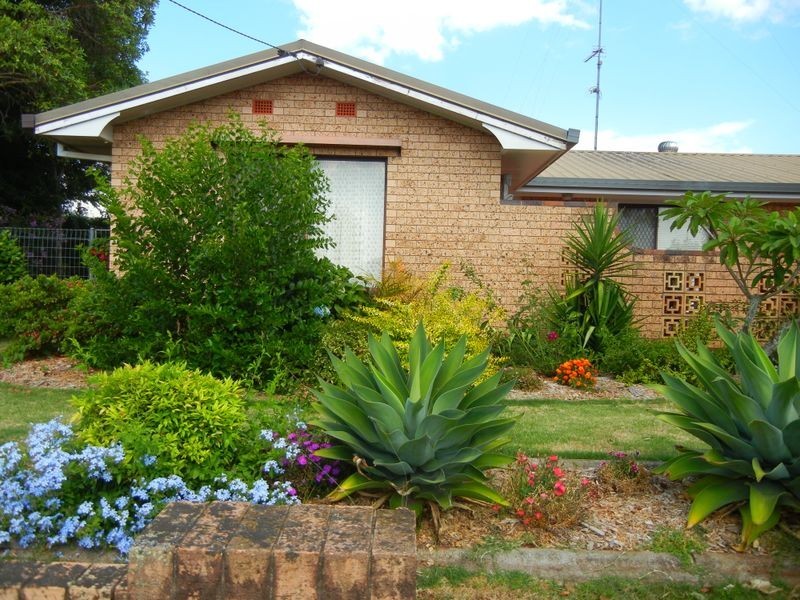 2a Wyndham Street, North Toowoomba QLD 4350