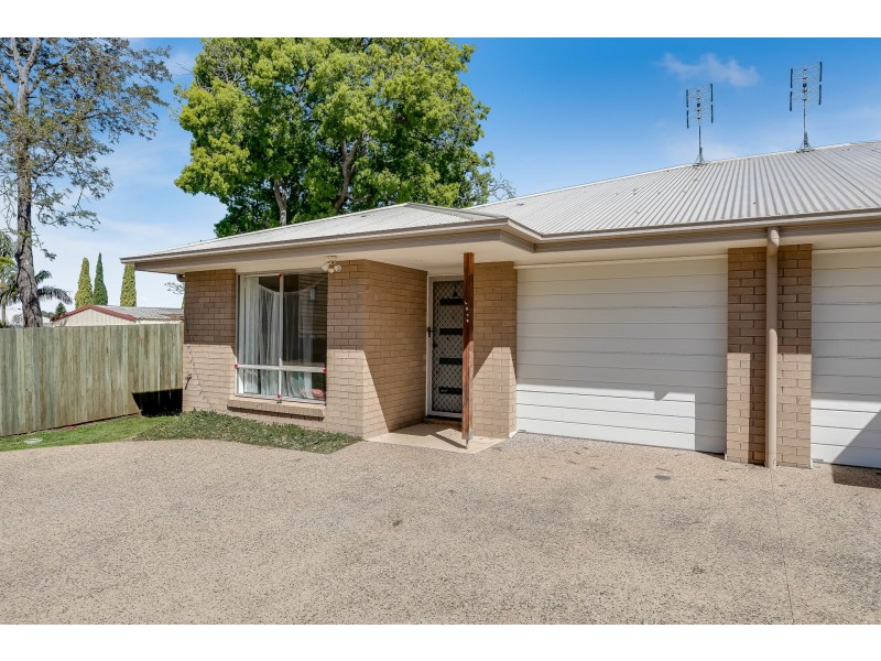 1&2/108A James Street, South Toowoomba QLD 4350