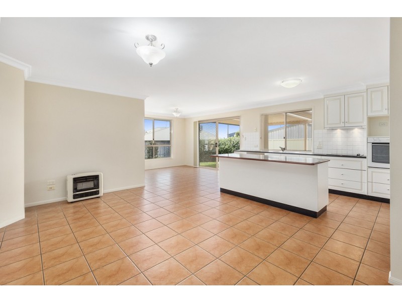 3 Florence Street, Harristown QLD 4350