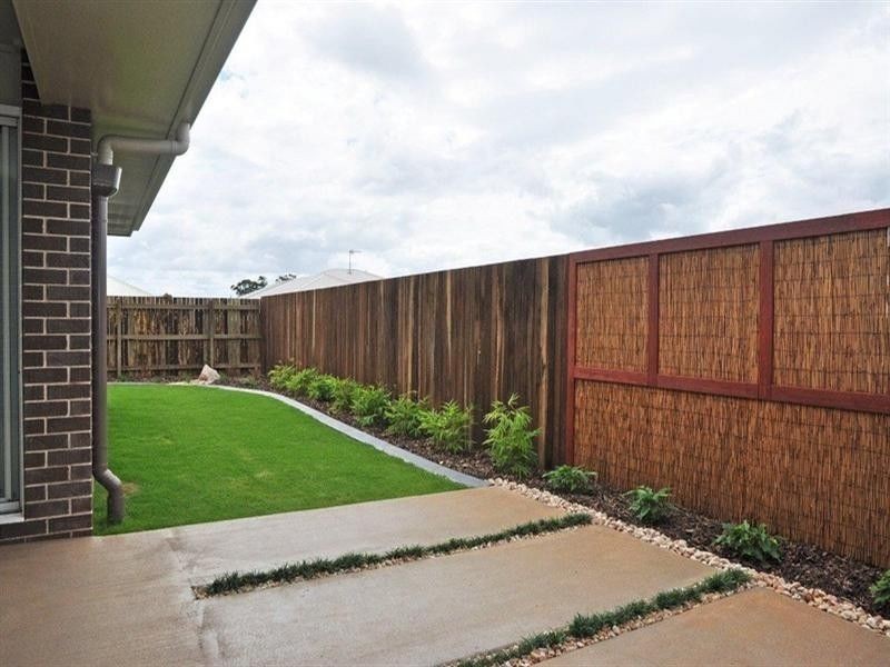 7 Blades Court, Middle Ridge QLD 4350