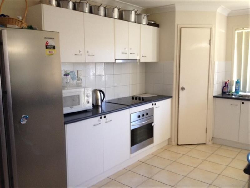 20 Sunset Drive, Glenvale QLD 4350