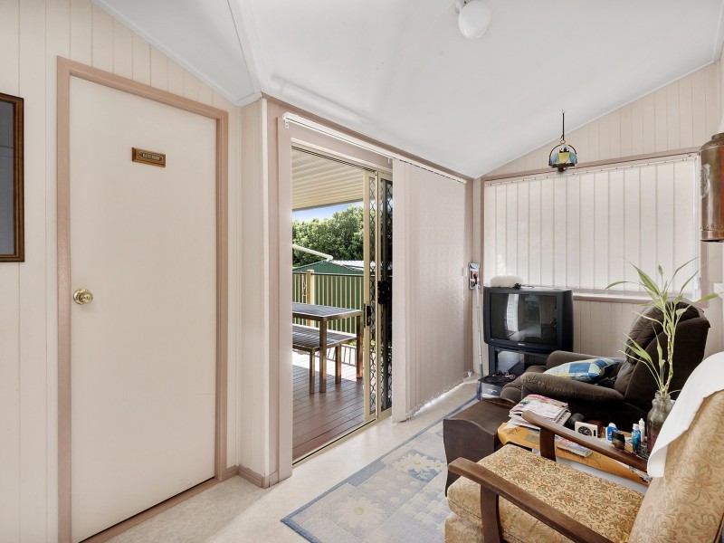 143 Holberton Street, Newtown QLD 4350