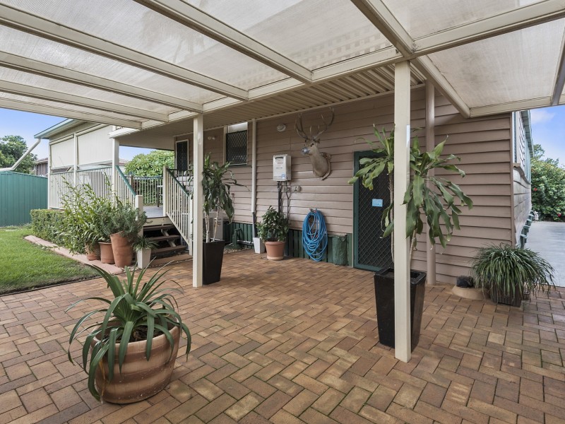 143 Holberton Street, Newtown QLD 4350
