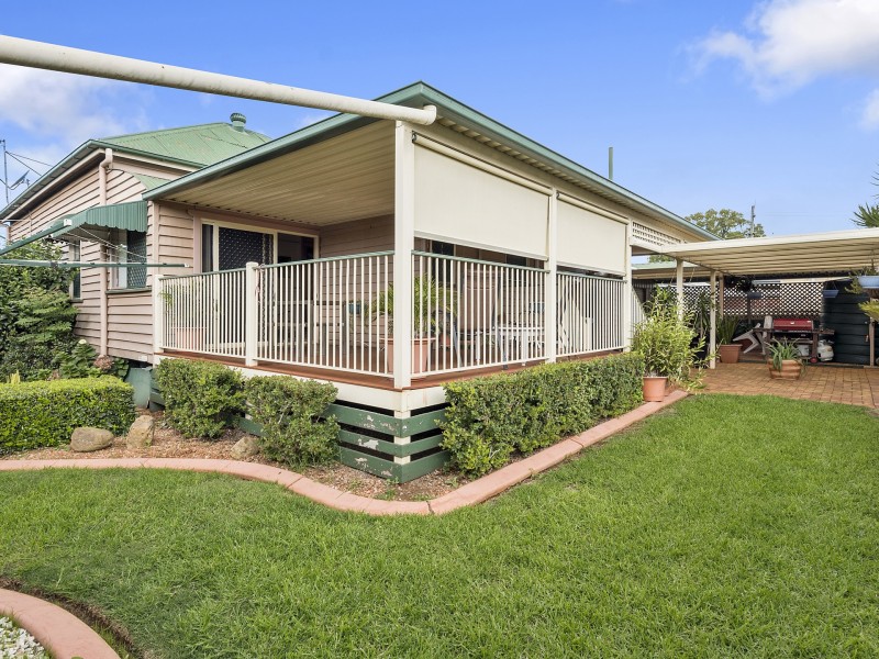 143 Holberton Street, Newtown QLD 4350