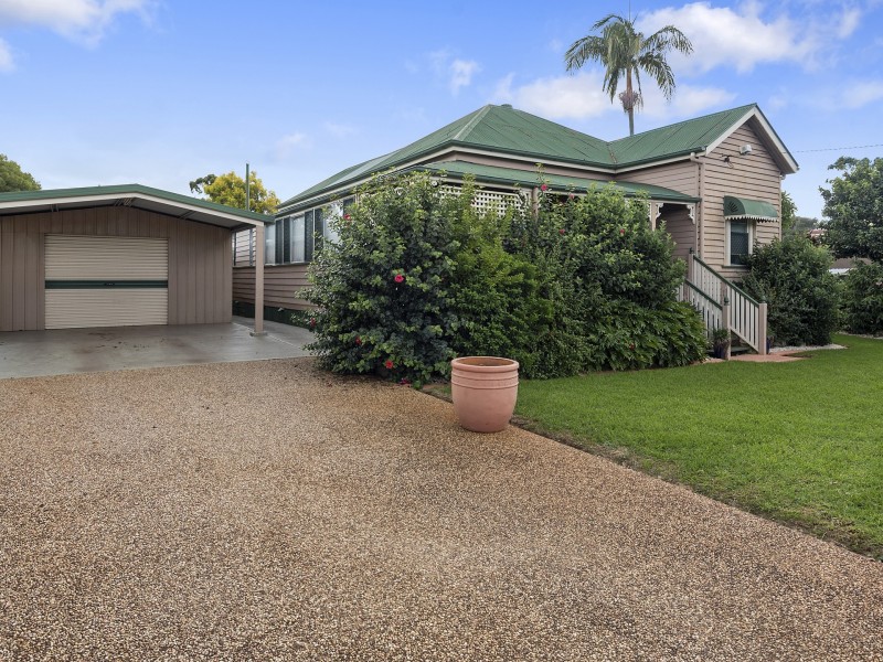 143 Holberton Street, Newtown QLD 4350