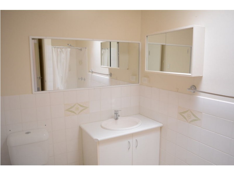 2/25 Clewley Crescent, Rangeville QLD 4350