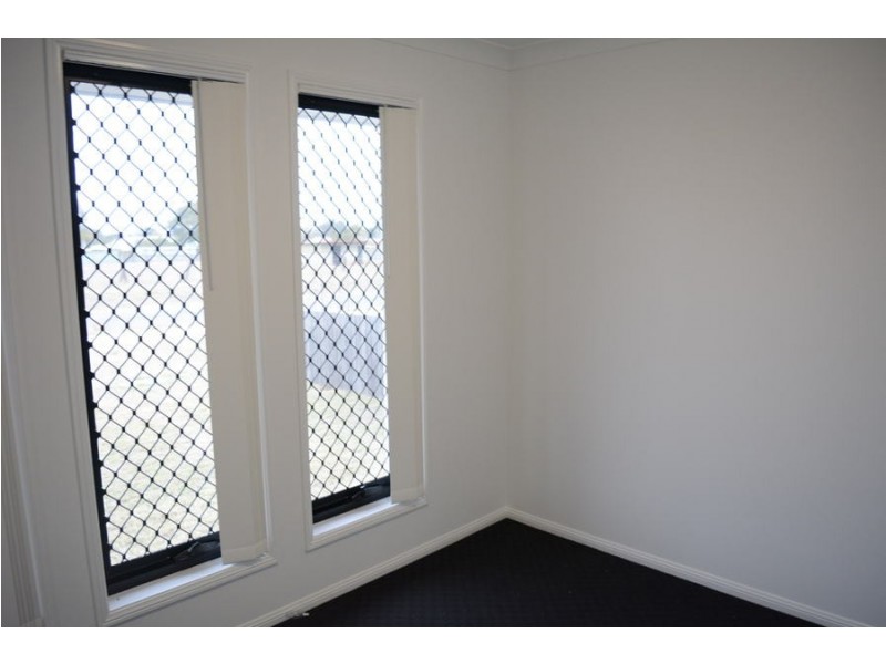 11 McIntosh Street, Westbrook QLD 4350