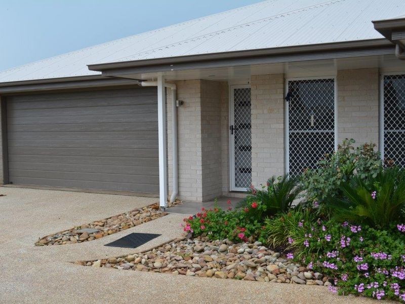 1/2 Meagan Close, Kearneys Spring QLD 4350