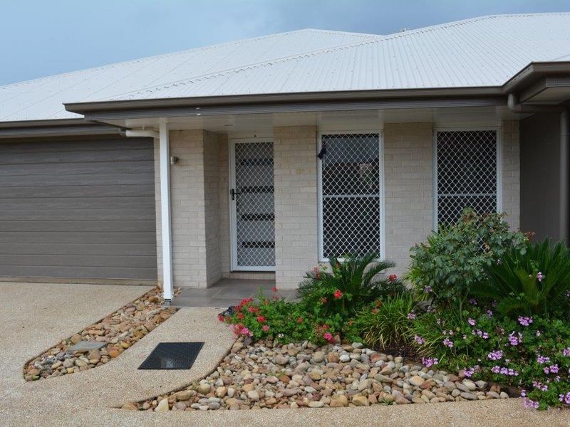 1/2 Meagan Close, Kearneys Spring QLD 4350
