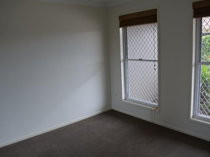 1/2 Meagan Close, Kearneys Spring QLD 4350