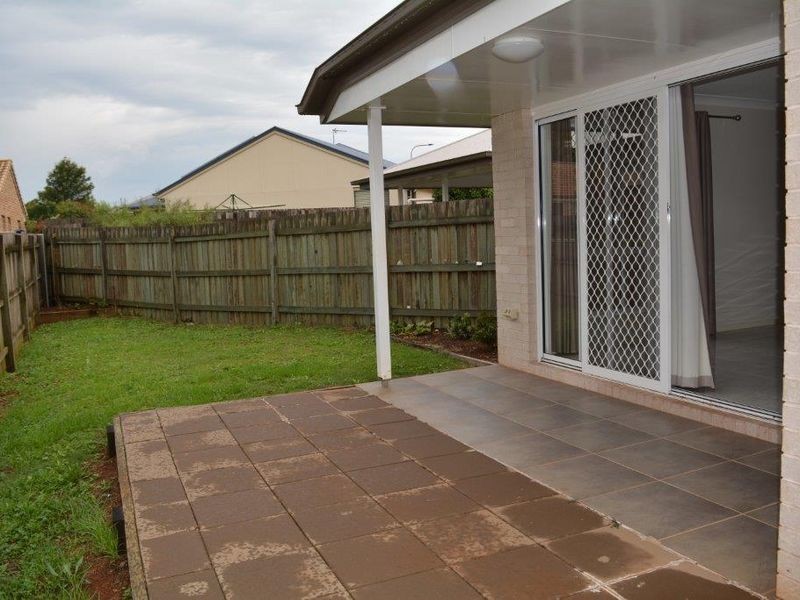 1/2 Meagan Close, Kearneys Spring QLD 4350
