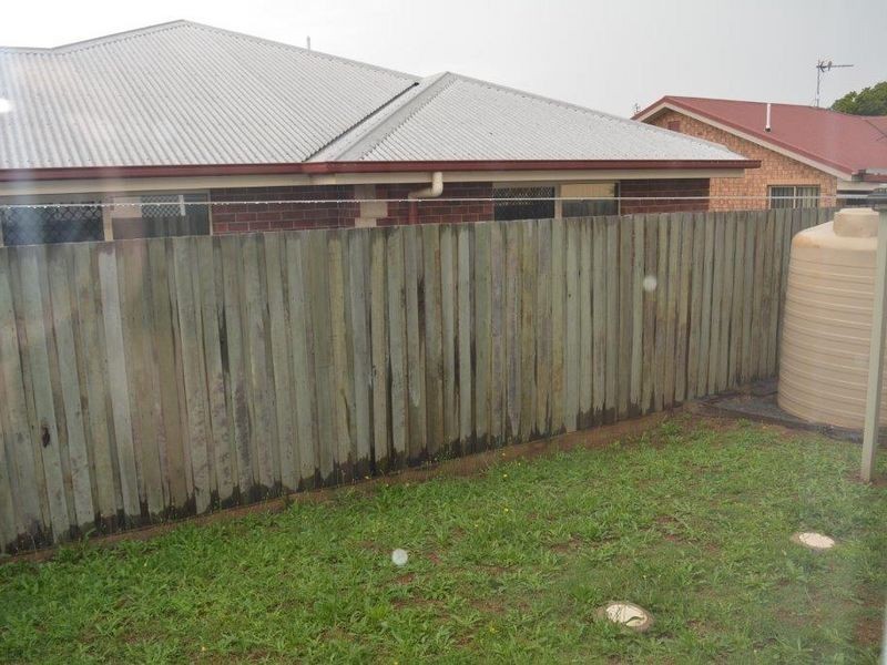 1/2 Meagan Close, Kearneys Spring QLD 4350