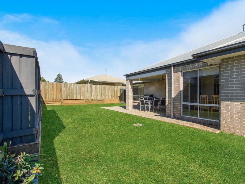 30 Entabeni Drive, Kearneys Spring QLD 4350